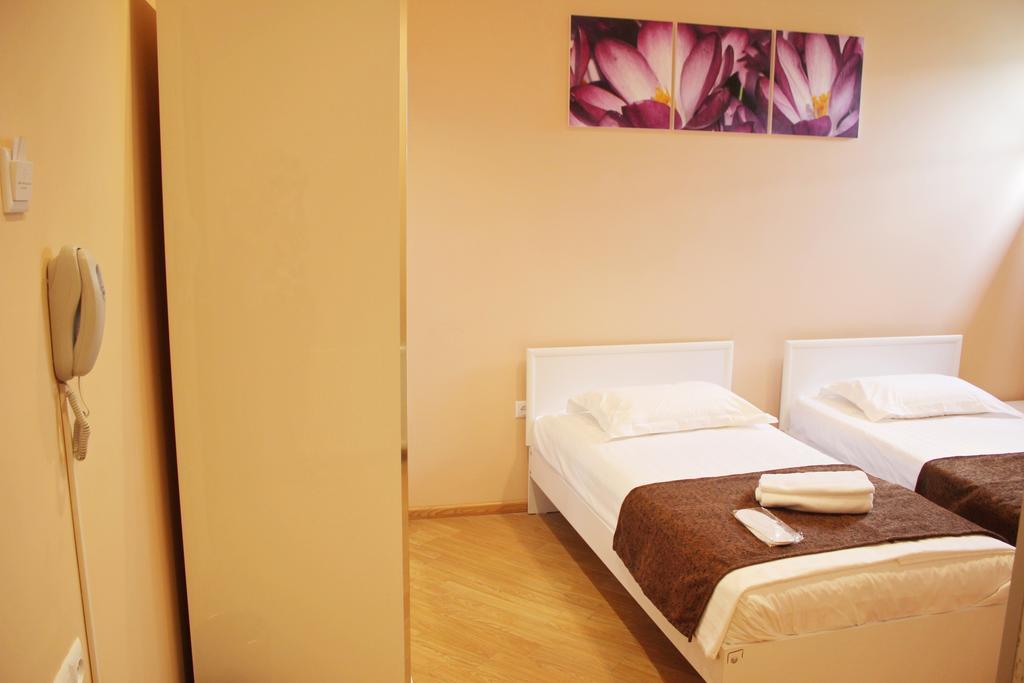 Hotel London Palace Tbilisi Rom bilde