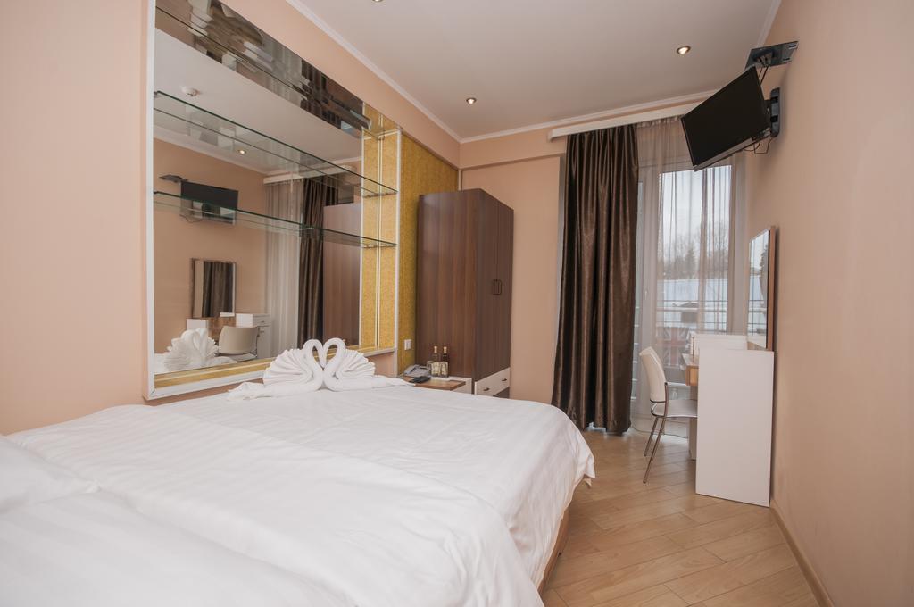 Hotel London Palace Tbilisi Eksteriør bilde
