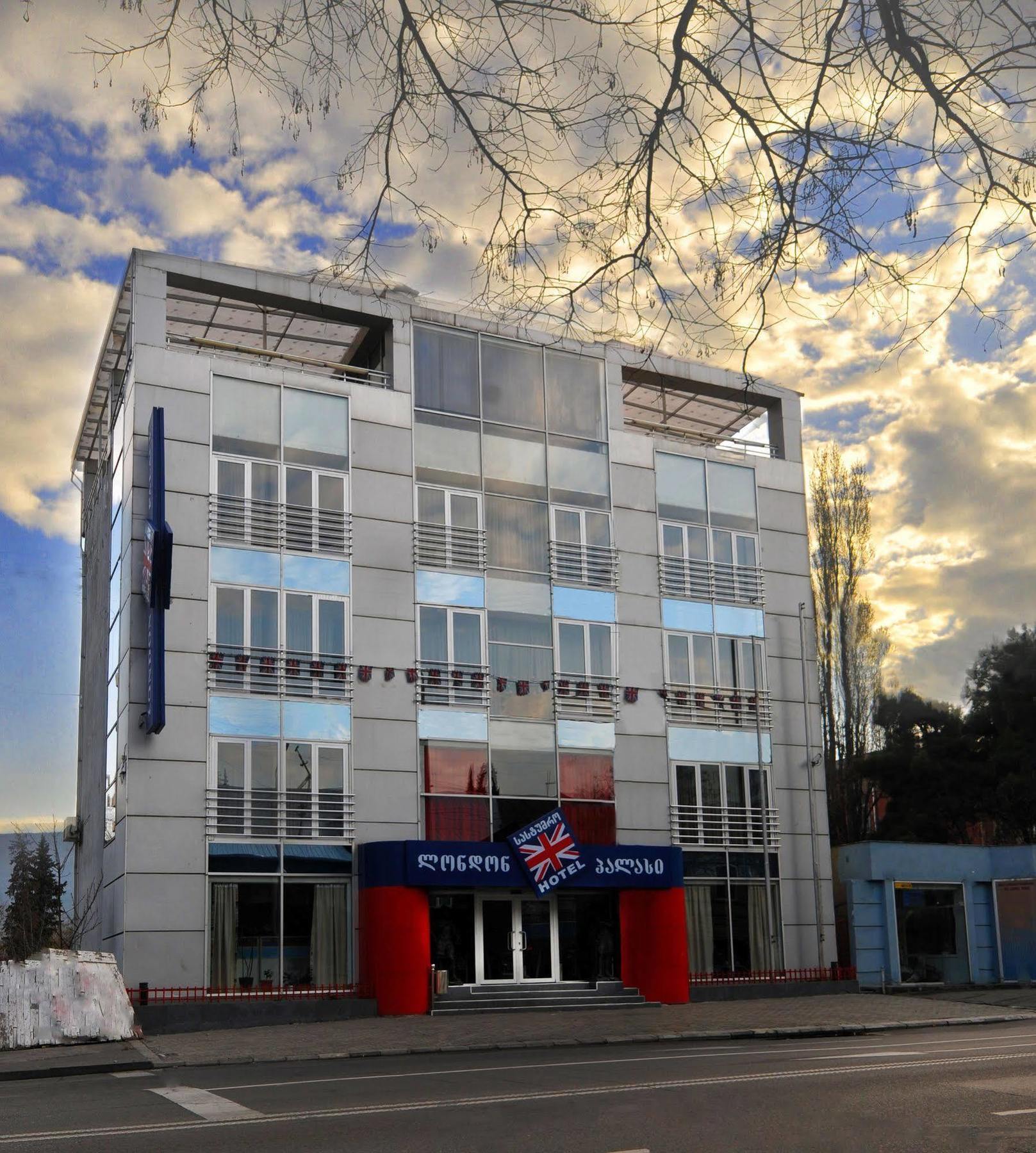 Hotel London Palace Tbilisi Eksteriør bilde